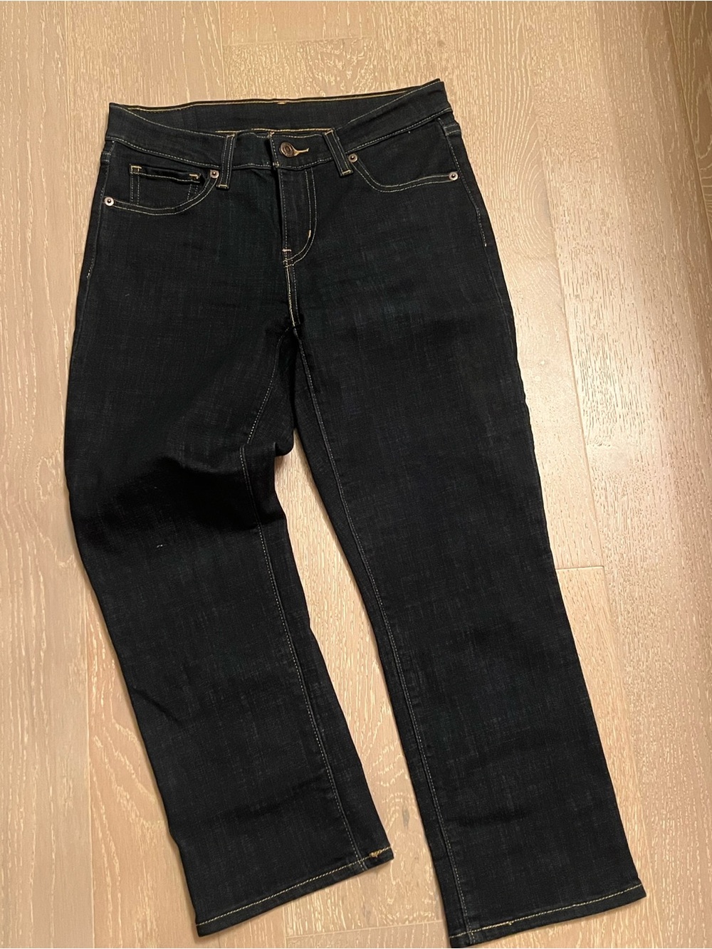 Levi’s Women's Straight-Leg Cropped Jeans US 25